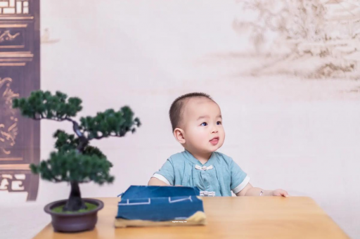 沂源宝宝总是抠鼻子 沂源宝宝总是抠鼻子